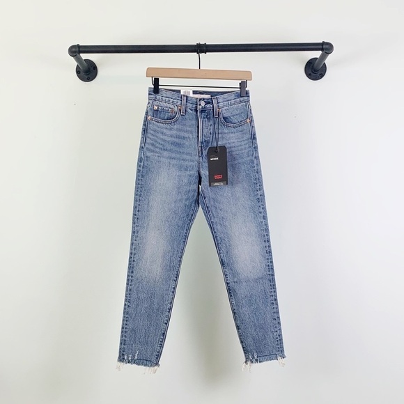 NWT Levi’s Wedgie Icon Fit High Rise Raw Light Wash Rigid Denim Jeans In Shut Up - Picture 8 of 13